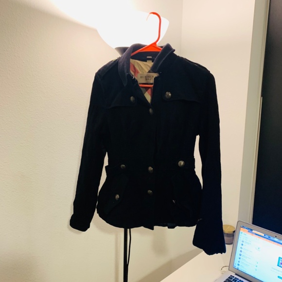 Clothes - Picture 2 of 10